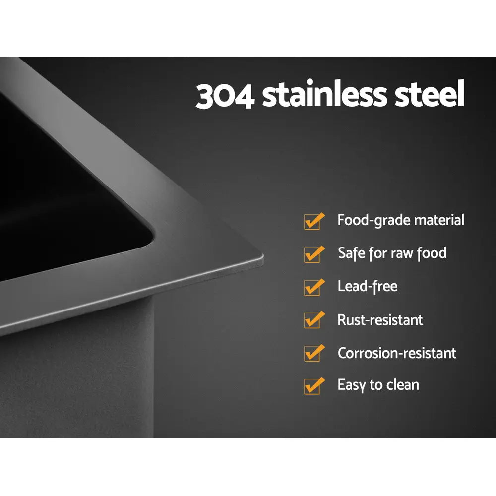 R10 rounded corners on Cefito stainless steel sink for easy cleaning